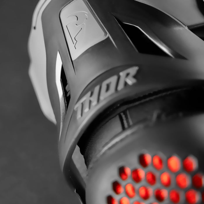 Thor Sentinel LTD Knee Guards